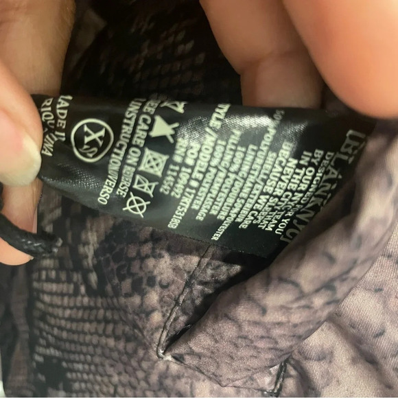 NWT Blank NYC Reversible (purple snake print/black) puffer coat XS - Picture 6 of 9